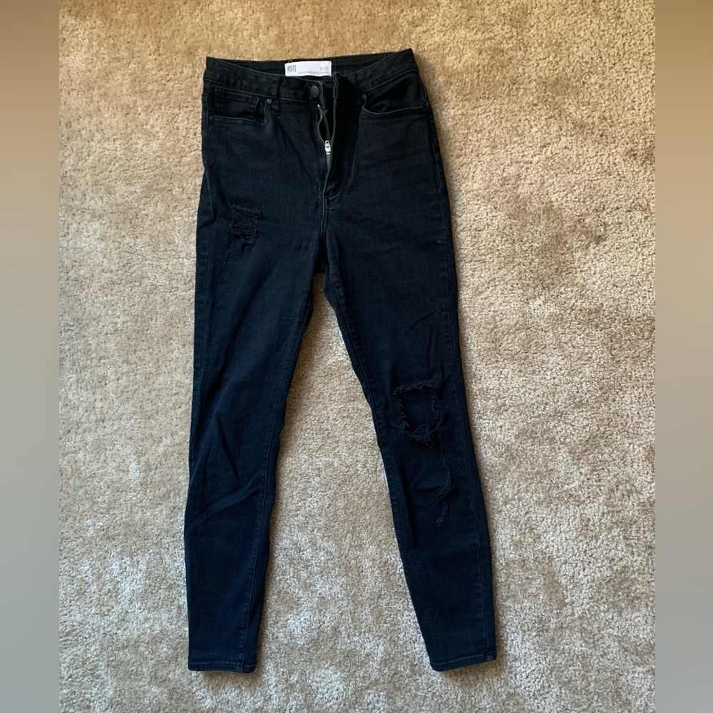 Black skinny jeans